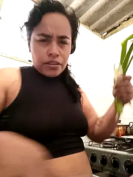 Snapshot of Tita_dirty chatting on November 5, 5:02 pm Tita dirty online show from November 5, 5:02 pm