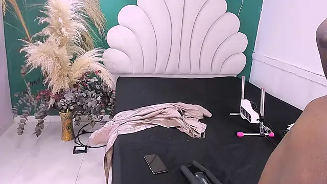 bonieklent online show from February 21, 3:34 am