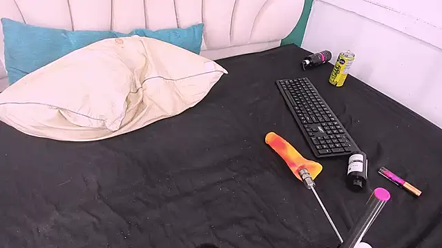 bonieklent online show from February 22, 6:39 am