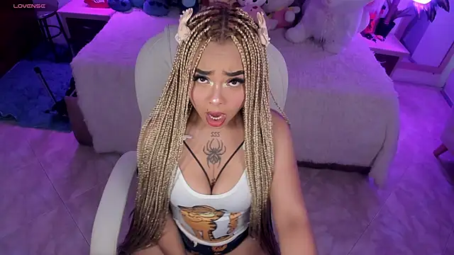 conny  curly online show from February 1, 1:09 pm