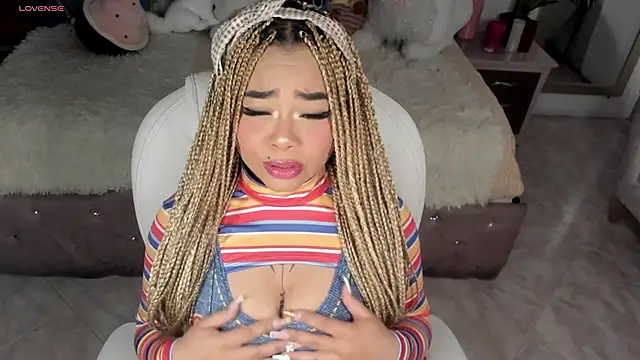 conny  curly online show from March 11, 1:45 pm