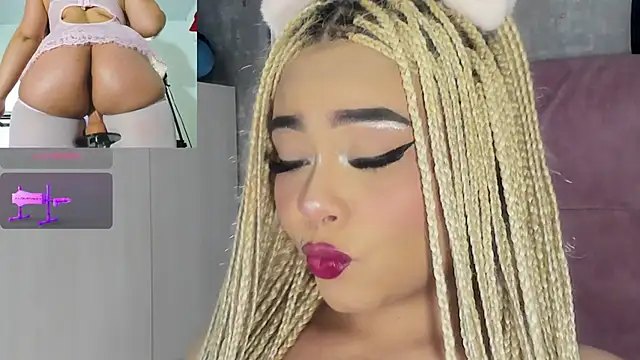 conny  curly online show from April 9, 2:11 pm