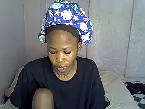 Snapshot of SexxyTerry chatting on January 19, 9:22 am SexxyTerry online show from January 19, 9:22 am