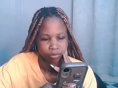 Snapshot of SexxyTerry chatting on October 6, 12:13 pm SexxyTerry online show from October 6, 12:13 pm