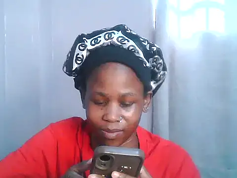 Snapshot of SexxyTerry chatting on October 20, 12:38 pm SexxyTerry online show from October 20, 12:38 pm