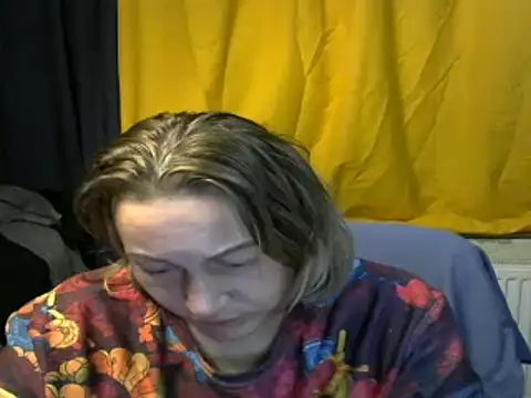 Snapshot of wLESLYMOSw chatting on December 9, 6:46 pm wLESLYMOSw online show from December 9, 6:46 pm