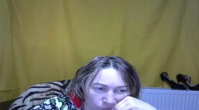 Snapshot of wLESLYMOSw chatting on January 25, 12:47 pm wLESLYMOSw online show from January 25, 12:47 pm