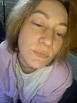 Snapshot of wLESLYMOSw chatting on March 8, 3:56 pm wLESLYMOSw online show from March 8, 3:56 pm