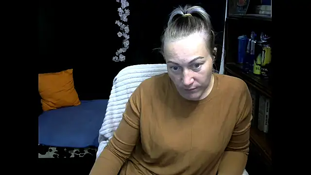 Snapshot of wLESLYMOSw chatting on September 16, 6:47 am wLESLYMOSw online show from September 16, 6:47 am