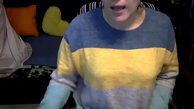 Snapshot of wLESLYMOSw chatting on October 24, 9:06 am wLESLYMOSw online show from October 24, 9:06 am