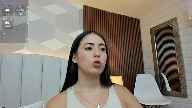 Snapshot of Julietasantos__ chatting on October 18, 6:30 pm Julietasantos online show from October 18, 6:30 pm