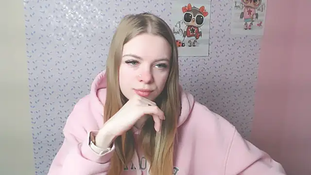 Snapshot of AliceFlirtt_ chatting on February 7, 8:55 am AliceFlirtt online show from February 7, 8:55 am