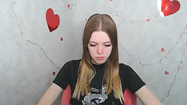 Snapshot of AliceFlirtt_ chatting on March 20, 7:58 am AliceFlirtt online show from March 20, 7:58 am