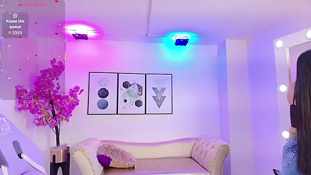 Snapshot of Kaori_ayu chatting on November 22, 12:37 pm Kaori ayu online show from November 22, 12:37 pm