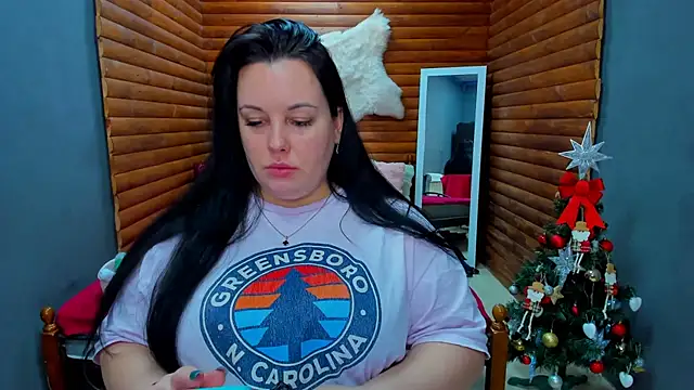 Snapshot of BubbleEmma chatting on January 14, 4:18 pm BubbleEmma online show from January 14, 4:18 pm