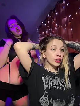 Dooubletroublee online show from January 25, 4:23 am