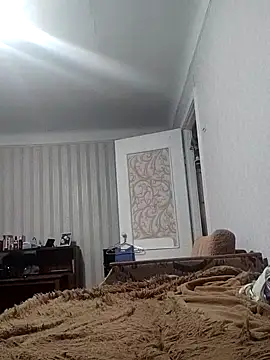 Snapshot of emeli_moon chatting on March 21, 1:24 am emeli moon online show from March 21, 1:24 am