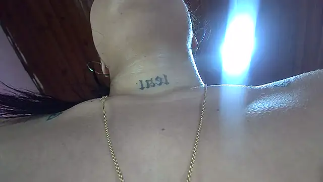 white sexy  online show from February 20, 9:11 am