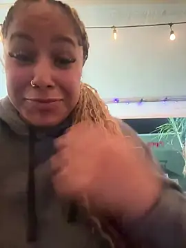 lovelymyah online show from March 3, 2:58 am