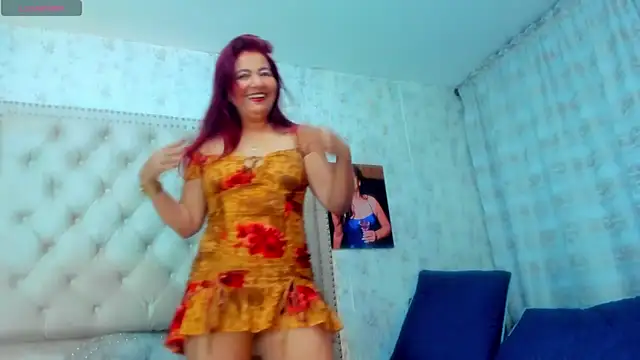 Victoriarouss- online show from October 13, 10:10 pm