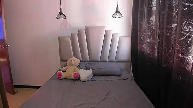 samantha  wilson online show from November 7, 1:22 pm