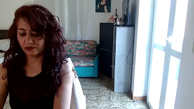 danasantoreal online show from March 25, 8:20 am