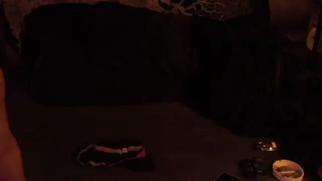 Snapshot of Hard_to_Handlexxx chatting on December 20, 11:39 am Hard to Handlexxx online show from December 20, 11:39 am