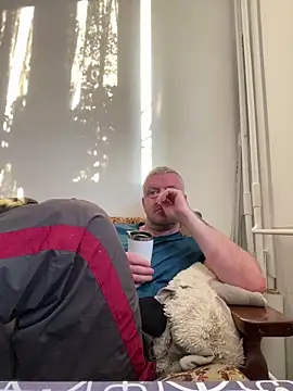 Snapshot of Evolite123 chatting on March 6, 6:08 am Evolite123 online show from March 6, 6:08 am