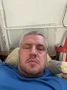 Snapshot of Evolite123 chatting on March 6, 2:18 pm Evolite123 online show from March 6, 2:18 pm