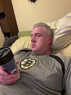 Snapshot of Evolite123 chatting on March 18, 6:26 pm Evolite123 online show from March 18, 6:26 pm