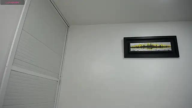 Snapshot of dayadubey_ chatting on February 14, 10:07 am dayadubey online show from February 14, 10:07 am