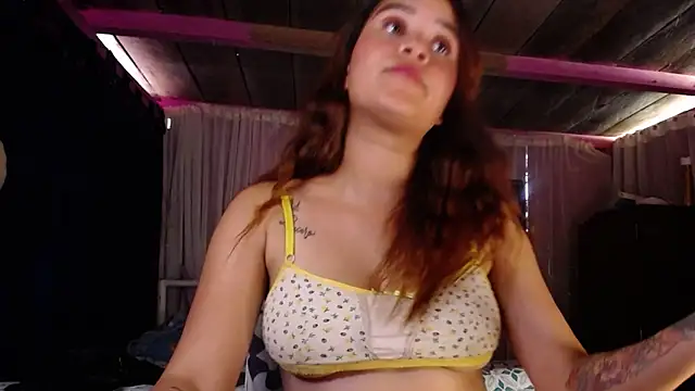 ZoeKuipers13 online show from January 10, 8:26 pm