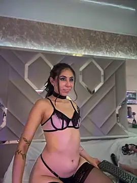 Sara Foxx1 online show from March 13, 3:00 am