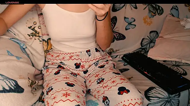 Snapshot of Perversdemlni chatting on November 22, 11:31 am Perversdemlni online show from November 22, 11:31 am