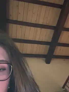 Its Jade online show from February 15, 9:59 pm