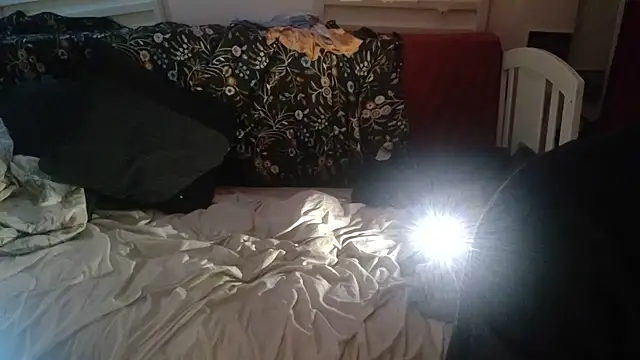 Snapshot of DaddyQuimHot chatting on November 26, 3:40 am DaddyQuimHot online show from November 26, 3:40 am