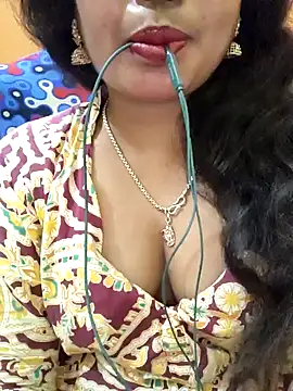 Snapshot of jasss-11 chatting on January 5, 6:35 pm jasss-11 online show from January 5, 6:35 pm