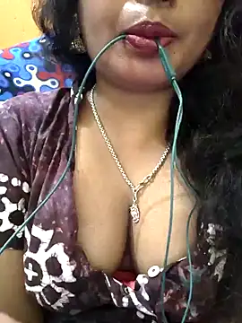 Snapshot of jasss-11 chatting on January 12, 7:10 pm jasss-11 online show from January 12, 7:10 pm