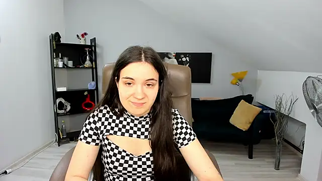 Snapshot of MelissaWiliam chatting on February 4, 12:00 pm MelissaWiliam online show from February 4, 12:00 pm