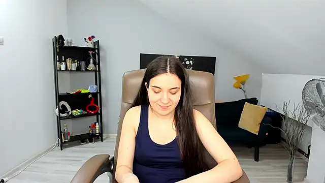 Snapshot of MelissaWiliam chatting on February 10, 6:24 pm MelissaWiliam online show from February 10, 6:24 pm