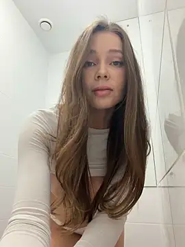 nicole111 online show from February 7, 6:22 pm