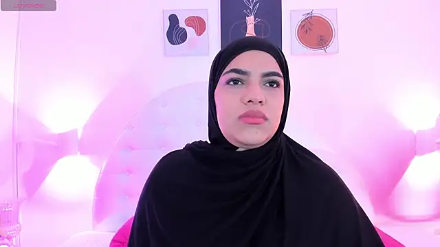 Umarani  online show from September 29, 6:35 pm