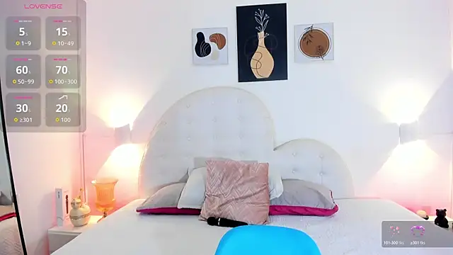 Umarani  online show from October 29, 6:42 pm