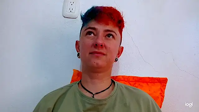 tomboyblue online show from January 30, 3:29 pm