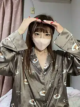 Snapshot of shihori_s2 chatting on December 15, 8:51 am shihori s2 online show from December 15, 8:51 am