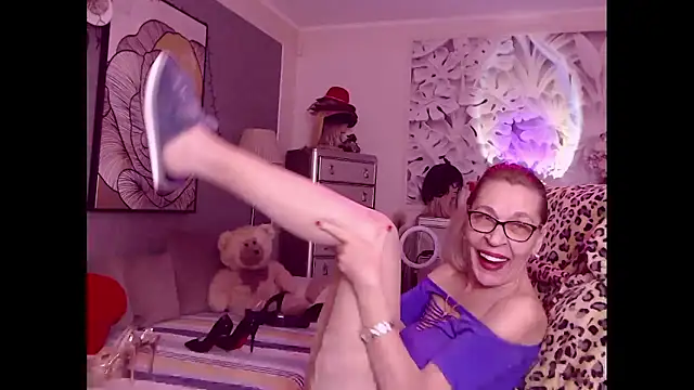 HornyMilf 555 online show from January 9, 3:48 pm