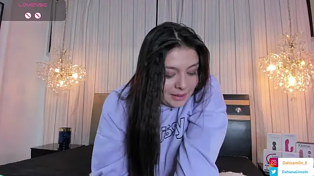 Snapshot of DahianaLincoln chatting on January 12, 2:03 am DahianaLincoln online show from January 12, 2:03 am