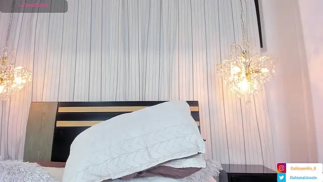 Snapshot of DahianaLincoln chatting on January 15, 1:56 am DahianaLincoln online show from January 15, 1:56 am