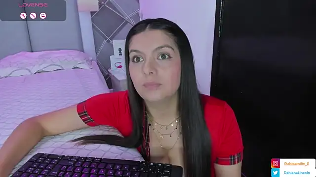 Snapshot of DahianaLincoln chatting on February 12, 10:15 pm DahianaLincoln online show from February 12, 10:15 pm