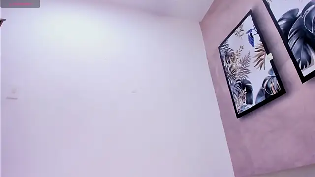 Snapshot of DahianaLincoln chatting on October 2, 4:58 pm DahianaLincoln online show from October 2, 4:58 pm